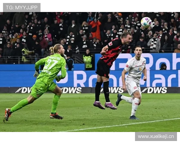 法兰克福三球胜门兴双将建功