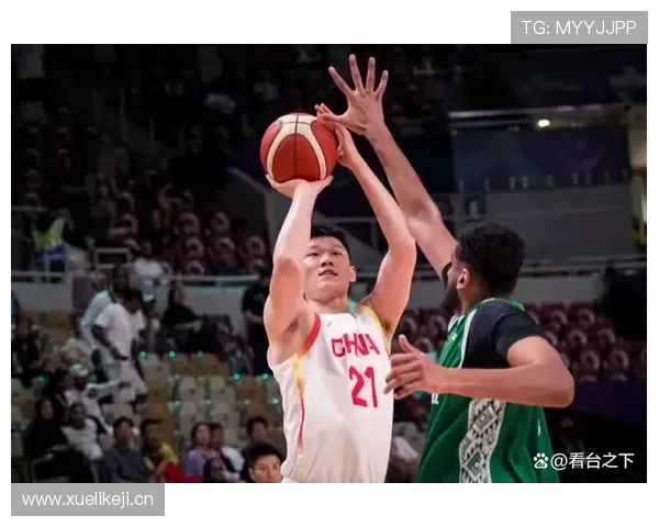 男篮逆转日本胡金秋带队怒吼